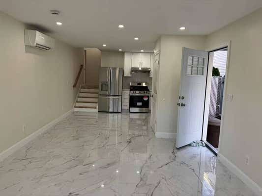 153 SERRELL AVE