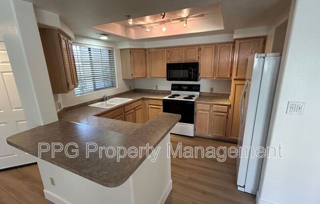 10101 N ARABIAN Trail