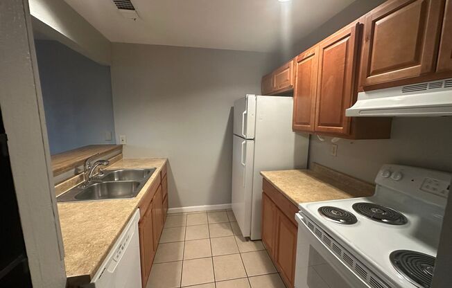 2 beds, 2 baths, $1,750