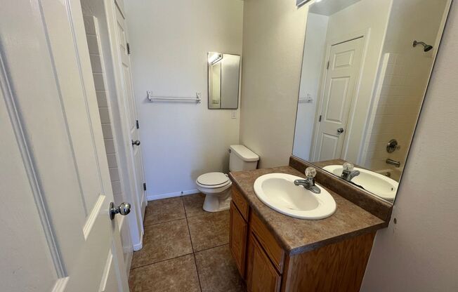 2 beds, 2 baths, $1,200