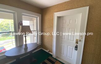 2 beds, 1 bath, 1,112 sqft, $1,295, Unit 928 2nd #5