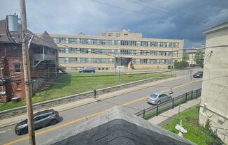 4 beds, 1.5 baths, $2,640, Unit 117