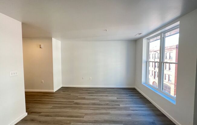 1 bed, 1 bath, 545 sqft, $1,704, Unit 511