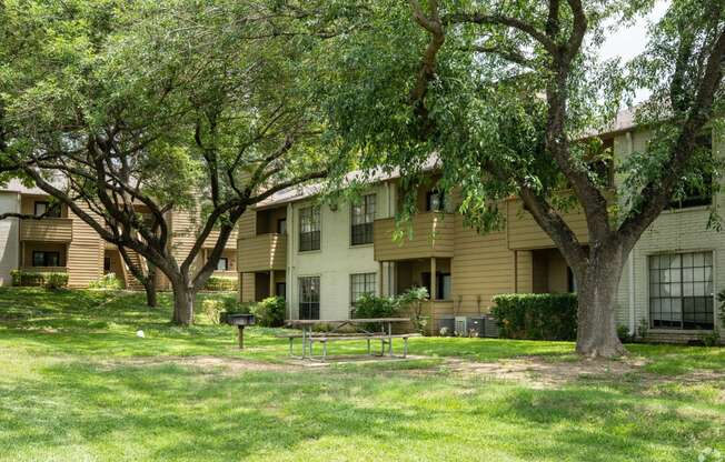 Lush Green Outdoors at Summit Ridge Apartments, Temple, Texas