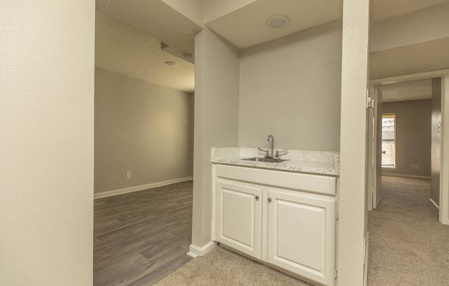 2 beds, 2 baths, 1,150 sqft, $1,110