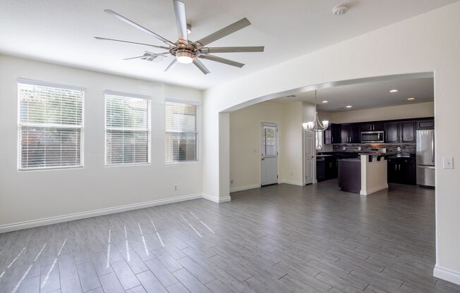 A MUST SEE 3BD/2.5BA SINGLE FAMILY HOME!