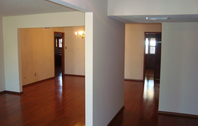 Northeast El Paso 3 Bed Refrig A/C with Panoramic VIews!