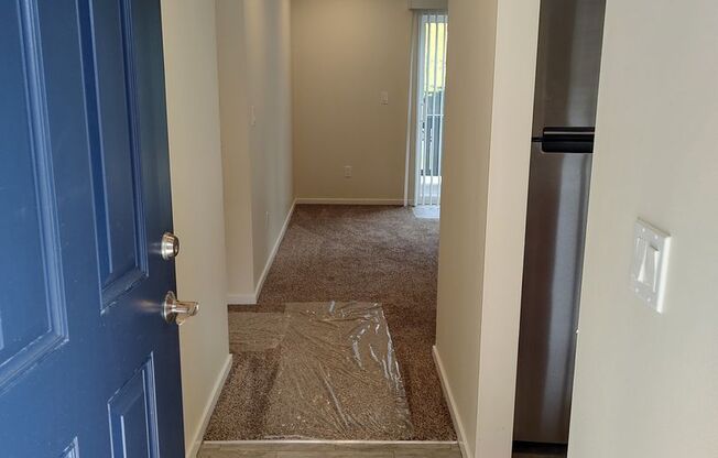 Move In SPECIALS! NEW 1- and 2-bedroom apartments available NOW!
