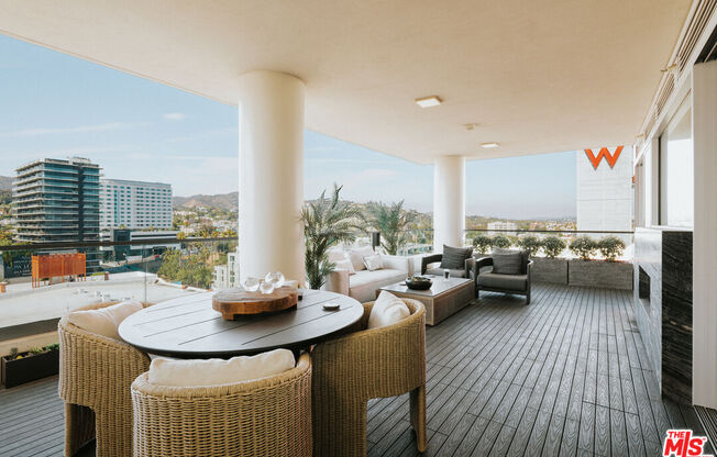 3 beds, 4 baths, 3,270 sqft, $19,995, Unit 14A