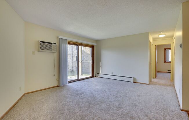 2 beds, 1 bath, 726 sqft, $1,295, Unit 799-205