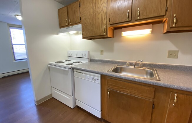 610 UN ST
