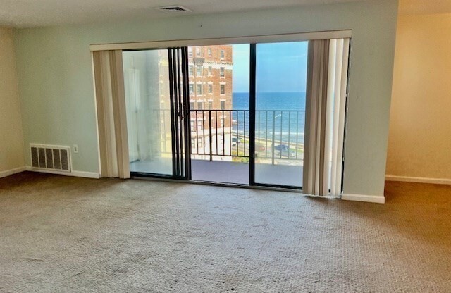 2 beds, 2 baths, 1,269 sqft, $2,850, Unit 507