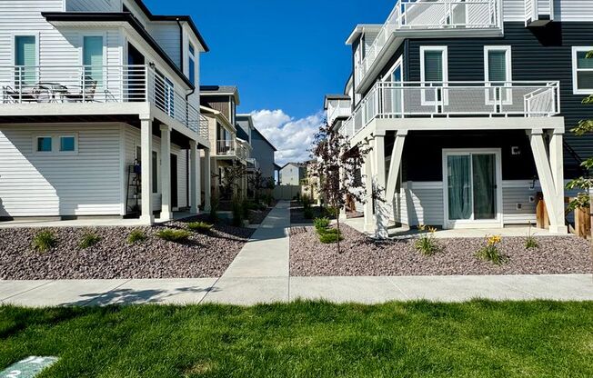 Like New 3 bedroom home in Banning Lewis