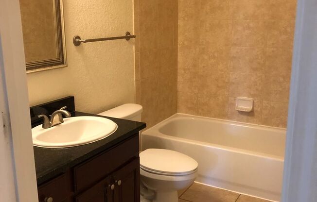 2 beds, 2 baths, 1,168 sqft, $1,650, Unit 2102