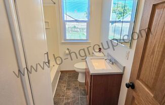 3 beds, 1 bath, $1,750