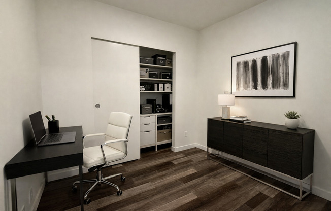 Studio, 1 bath, 278 sqft, $1,875, Unit 303