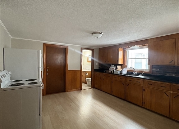 72 WYOMING AVE