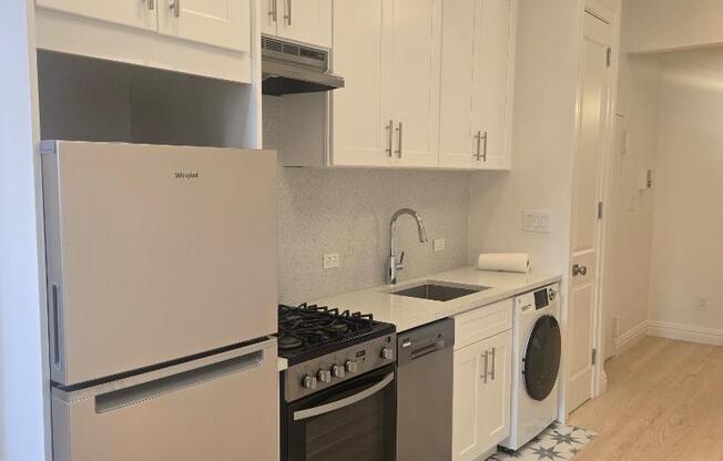 245 25 E 62 ST