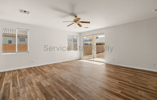 7315 S 73 DR