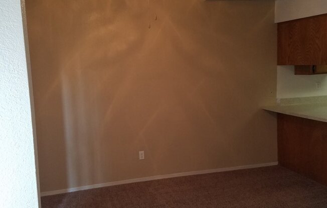 2 beds, 2 baths, 1,040 sqft, $1,610, Unit 214