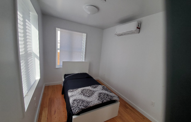 1 CROSBY AVE