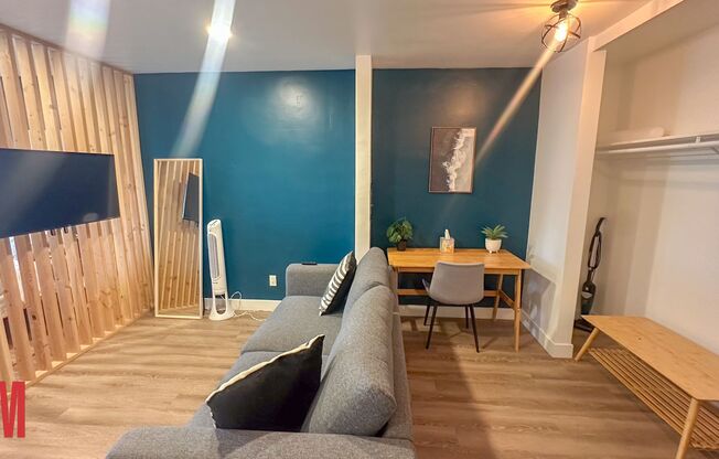 Studio, 1 bath, 500 sqft, $2,695, Unit 19