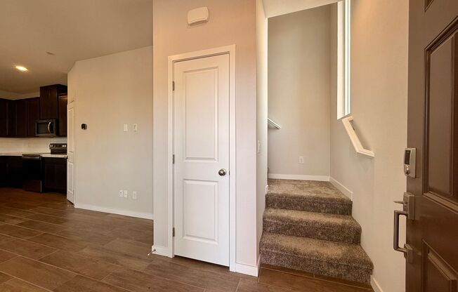 BRAND NEW 3 BED 2.5 BATH 2 CAR GARAGE TOWNHOUSE FOR RENT!