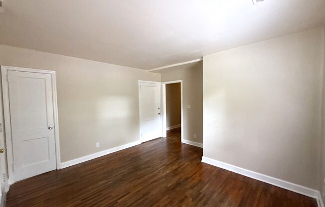 A0806-2729 Bancroft St