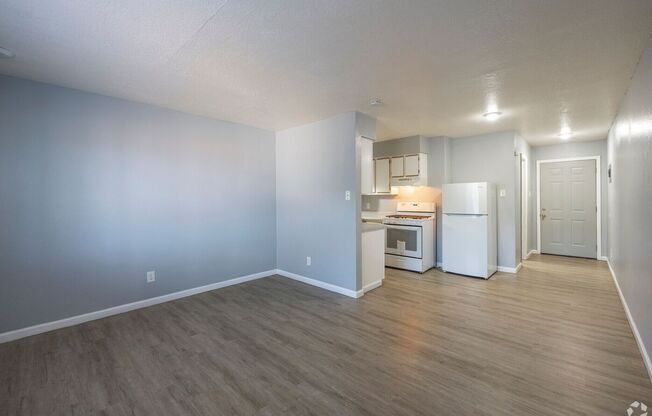 Studio, 1 bath, 378 sqft, $749, Unit 212