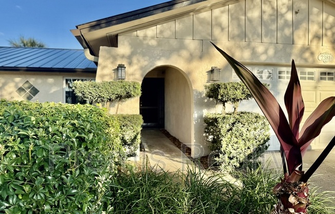 2381 TIMBERCREST CIR W