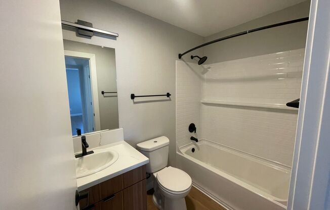 1 bed, 1 bath, 495 sqft, $2,730, Unit A-210