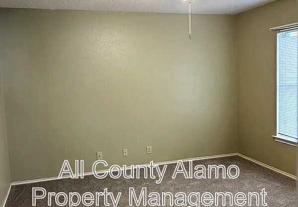 11210 BERKLEY SQ