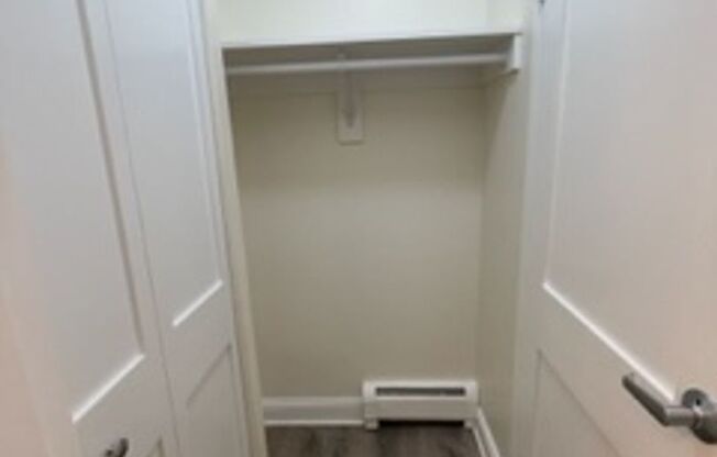 Studio, 1 bath, 475 sqft, $1,250, Unit 401