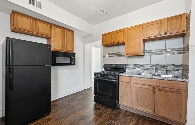 3748-3752 W. Division