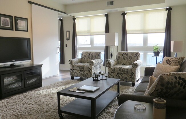 1 bed, 1 bath, 770 sqft, $1,745, Unit 212