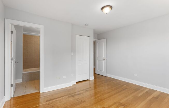 2 beds, 2 baths, 664 sqft, $2,300, Unit 401