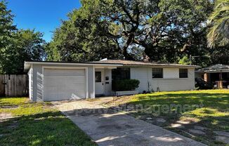 6422 SOLANDRA DR