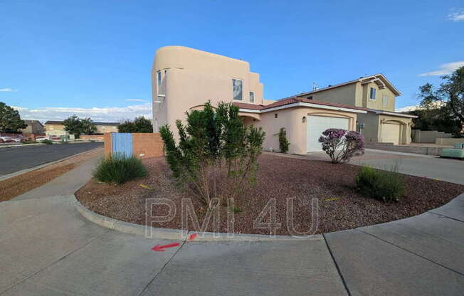 6101 EAGLE EYE DR NW