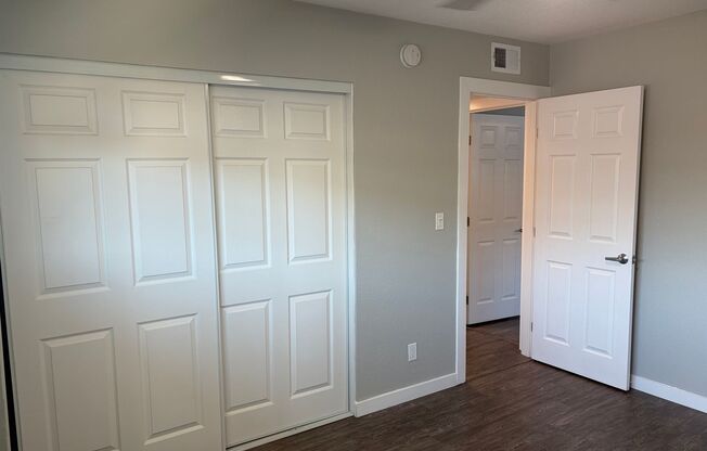 2 beds, 1 bath, 875 sqft, $2,725, Unit 97