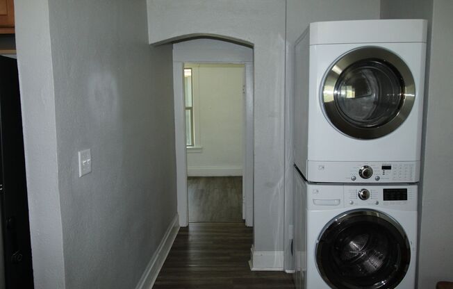 2 beds, 1 bath, $1,795