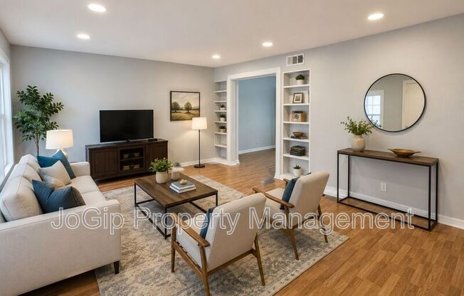 2023 E ILLINOIS AVE