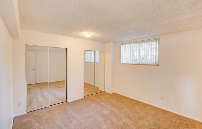 3 beds, 2 baths, 1,330 sqft, $1,950, Unit 75603b
