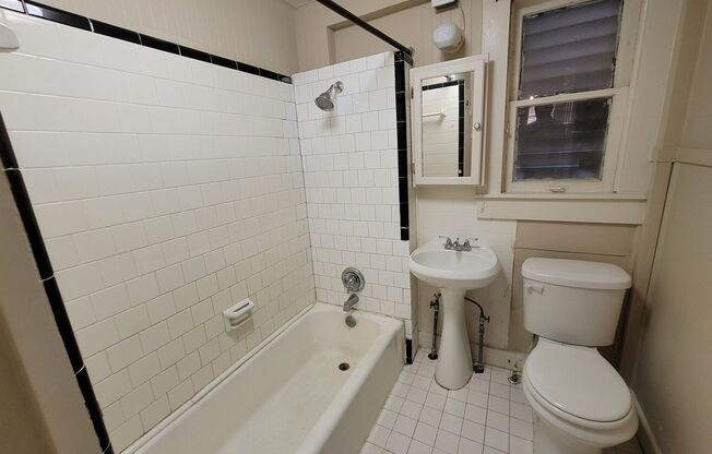 2 beds, 1 bath, $1,320, Unit 2116KDOWN-1