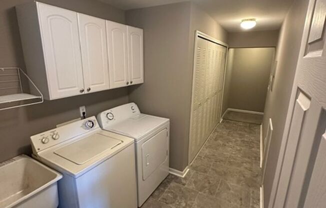 2 beds, 2 baths, $1,975