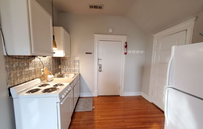 1 bed, 1 bath, $1,150