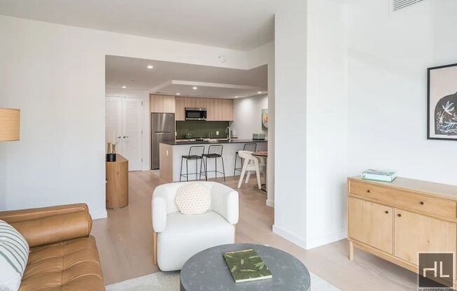 3 beds, 2 baths, $6,325, Unit 529