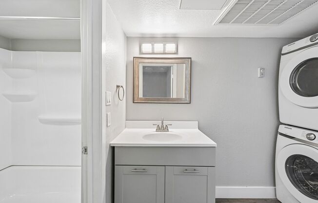 1 bed, 1 bath, 582 sqft, $1,599, Unit D25