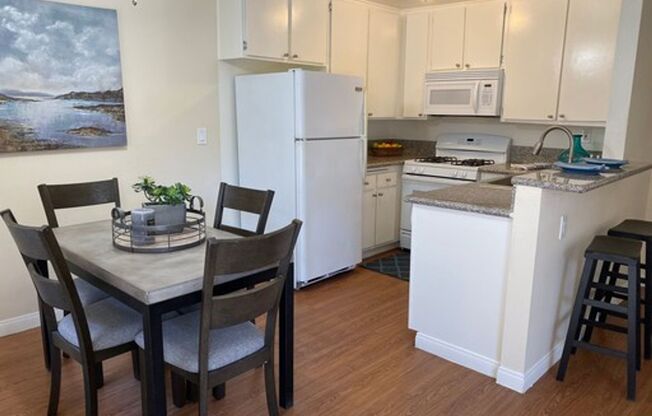 2 beds, 2 baths, $2,195, Unit 214