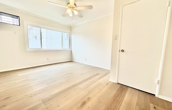 2 beds, 1 bath, $2,700