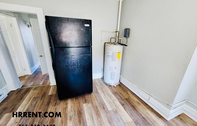 2 beds, 1 bath, 800 sqft, $1,050, Unit Unit B